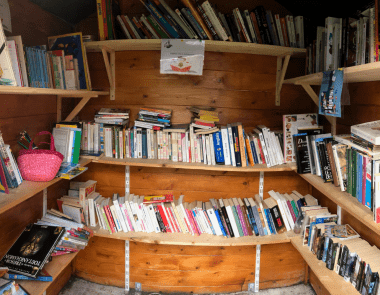 Intérieur de la boite aux dons